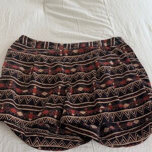 Mustard Seed Geometric Black and Red Skorts